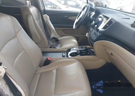 2017 Honda Pilot Touring from USA, damaged, VIN 5FNYF5H93HB004638